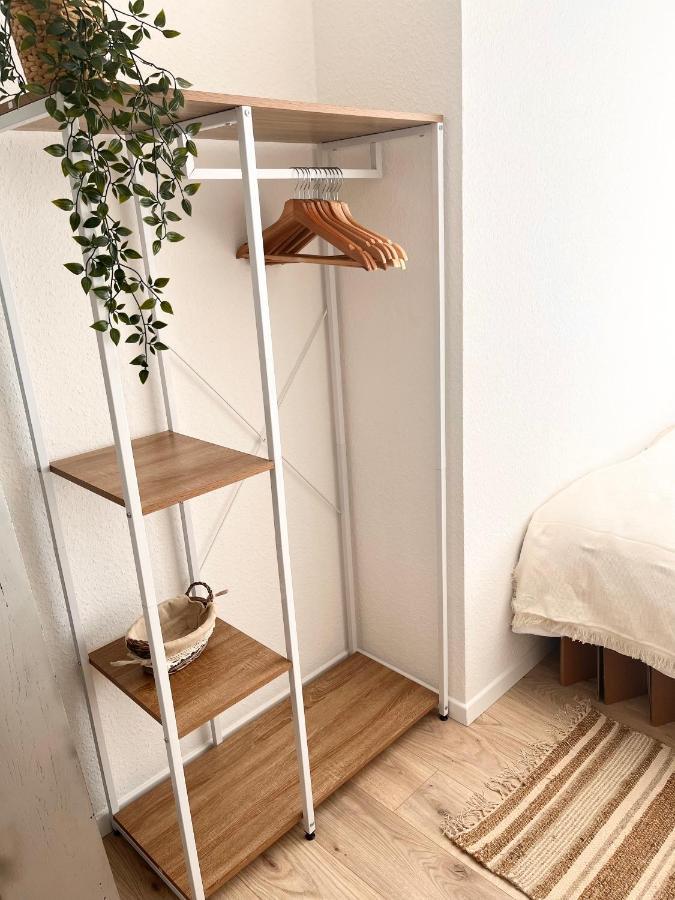 Gemuetliches Zentrales Apartment 2 Min Bis Du Hbf Дуйсбург Экстерьер фото